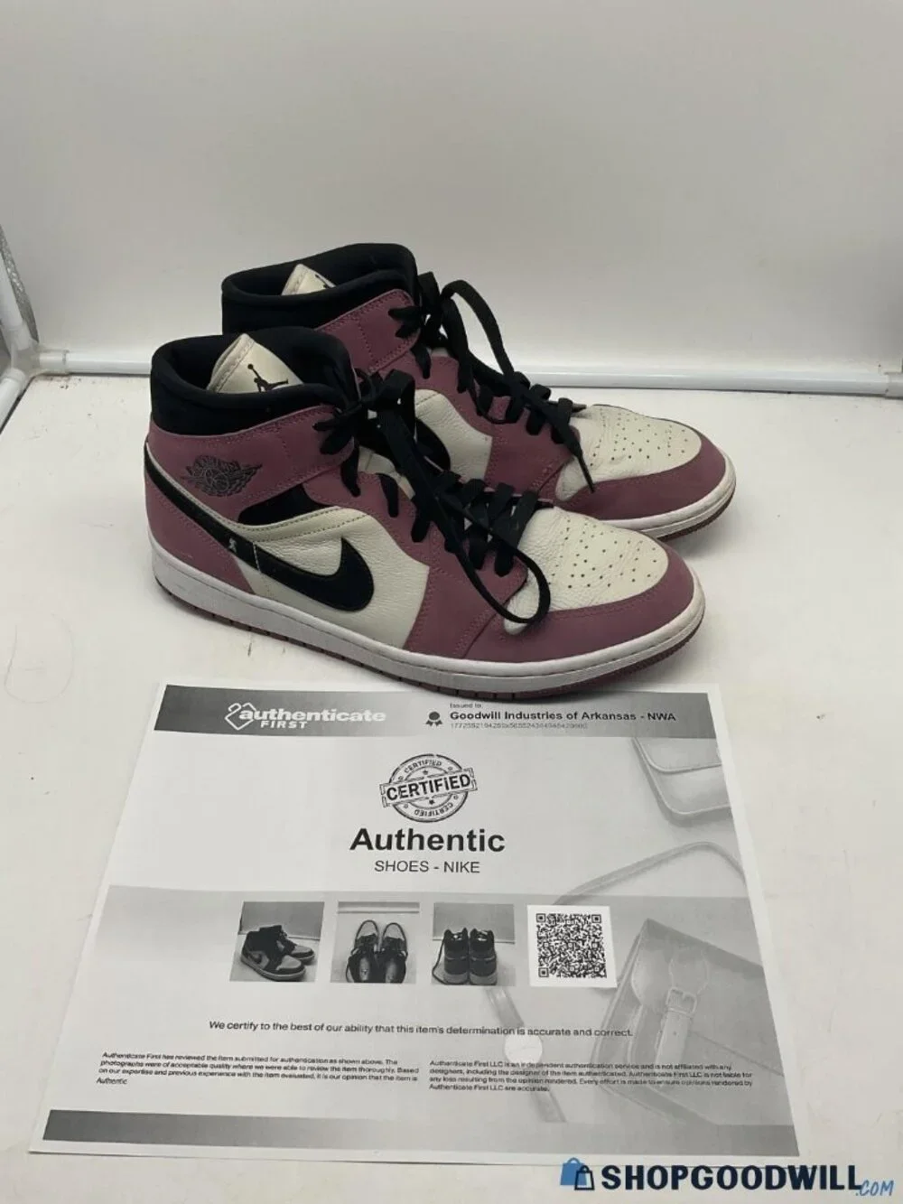 Women's Size 12 Air Jordan 1 Mid SE 'Berry Pink' with COA